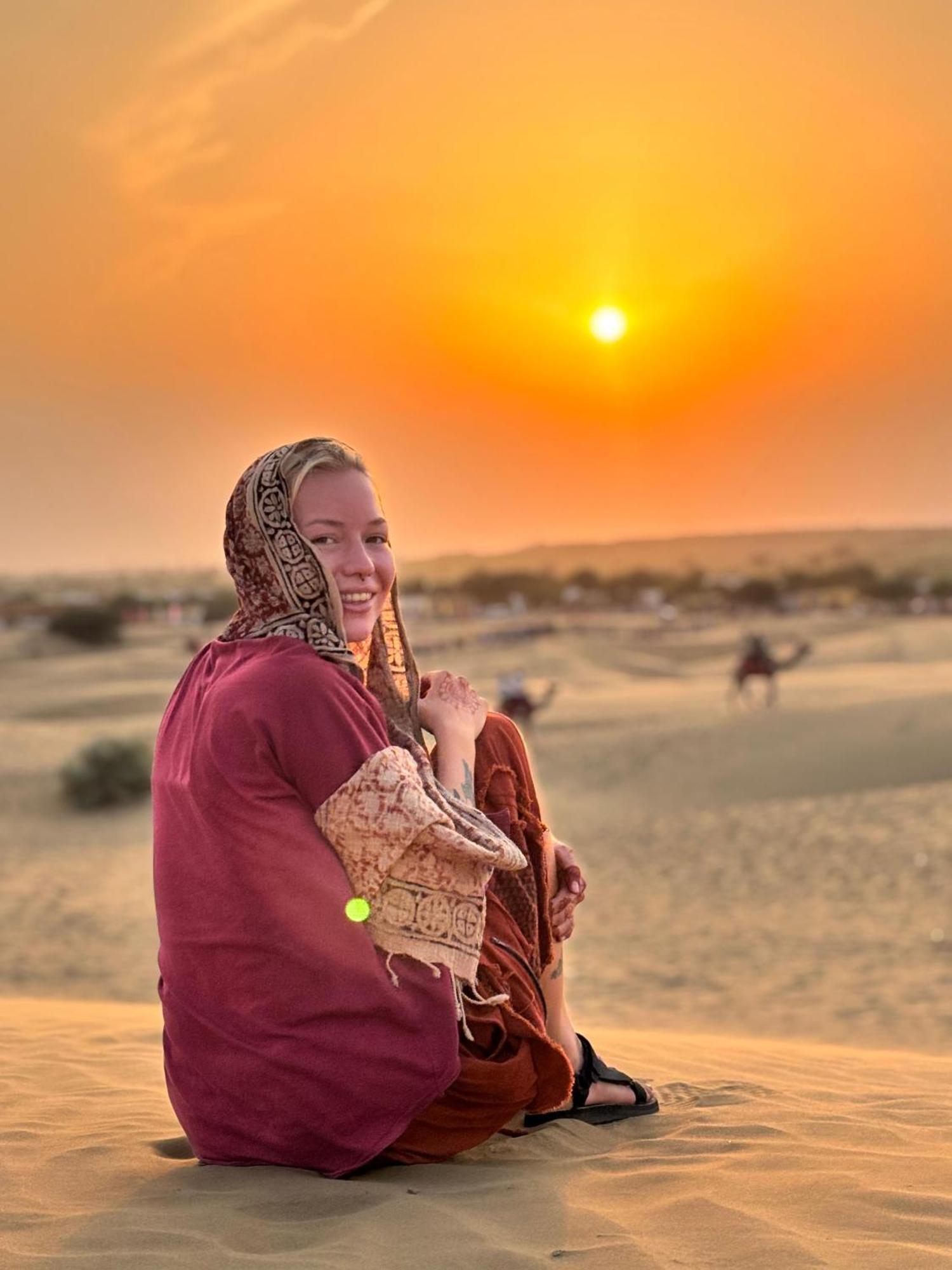 Explore Hostel Life Jaisalmer Exterior photo